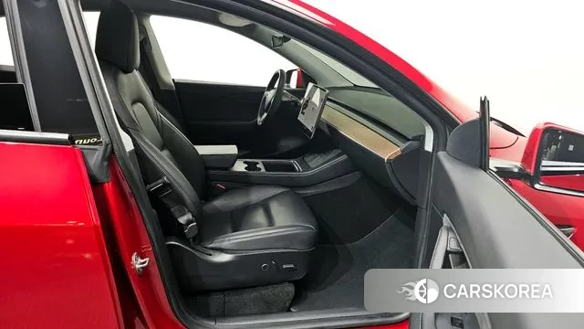 Tesla Model Y 2021 Красный из Кореи, фото 2