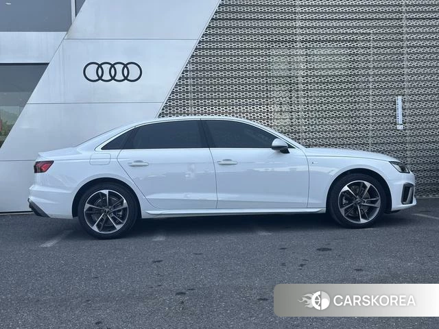 Audi A4L 2024 Белый из Китая, фото 2