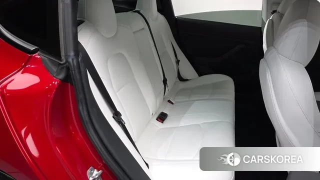 Tesla Model 3 2021 Красный из Кореи, фото 2