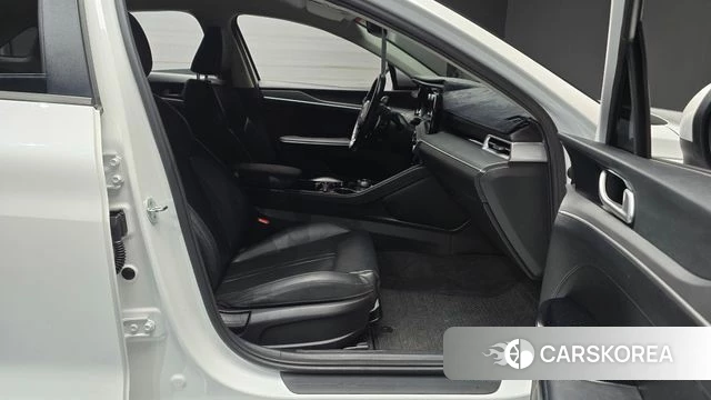 Kia K5 3rd generation 2021 Белый из Кореи, фото 2
