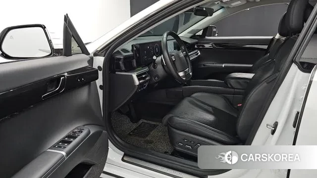 Hyundai Grandeur Hybrid (GN7) 2023 Белый из Кореи, фото 2