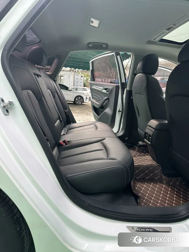 Roewe i6 classic 2019 Белый из Китая, фото 2