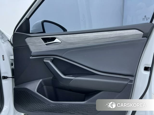 Volkswagen Sagitar 2023 Белый из Китая, фото 2