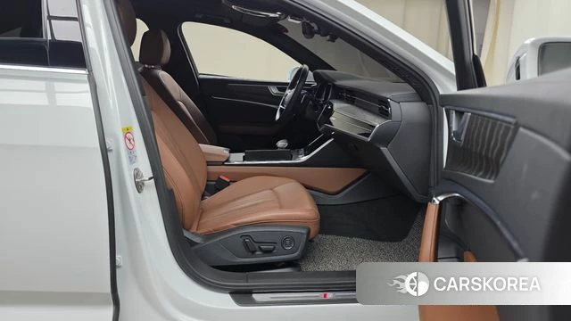 Audi A6 (C8) 2022 Белый из Кореи, фото 2