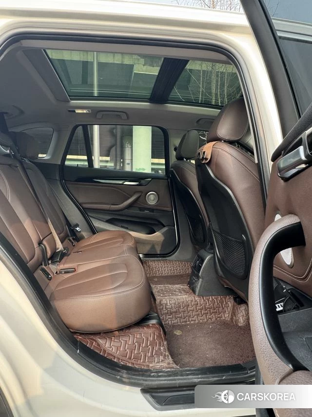 BMW X1 2022 Белый из Китая, фото 2