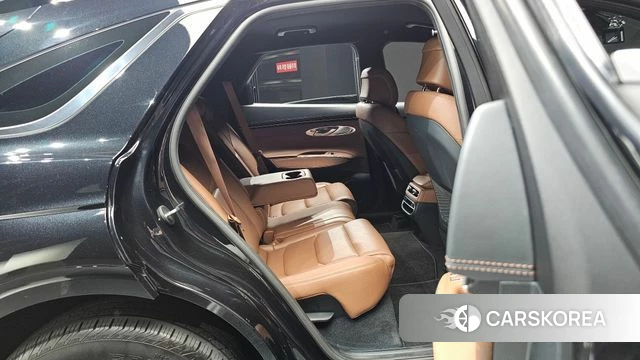 Genesis GV70 2021 Черный из Кореи, фото 2
