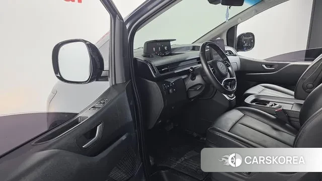 Hyundai Staria 2023 Серый из Кореи, фото 2