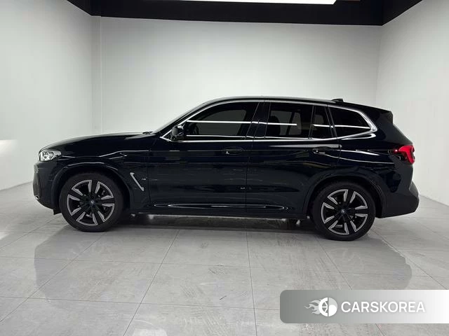 BMW iX3 2022 Черный из Китая, фото 2
