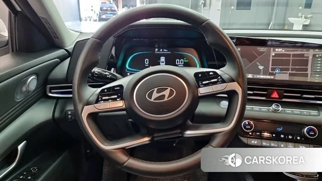 Hyundai The New Avante Hybrid (CN7) 2025 Белый из Кореи, фото 2