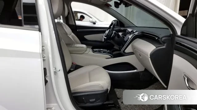 Hyundai Tucson (NX4) 2021 Белый из Кореи, фото 2