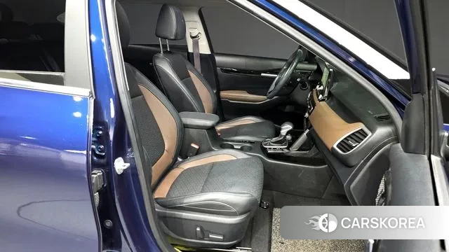 Kia Seltos 2021 Синий из Кореи, фото 2