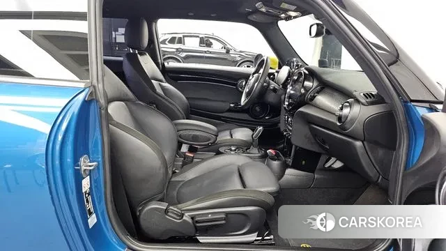 Mini Cooper Electric 2023 Синий из Кореи, фото 2