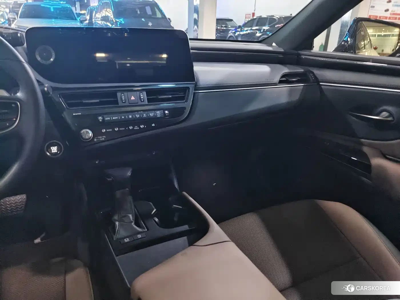 Lexus ES 2023 Белый из Китая, фото 2