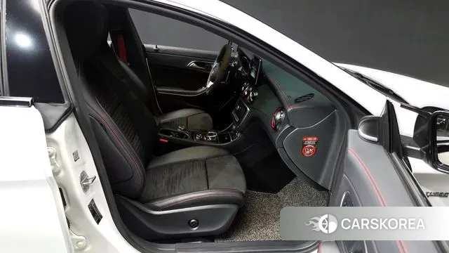 Mercedes-Benz CLA-Class C117 2019 Белый из Кореи, фото 2