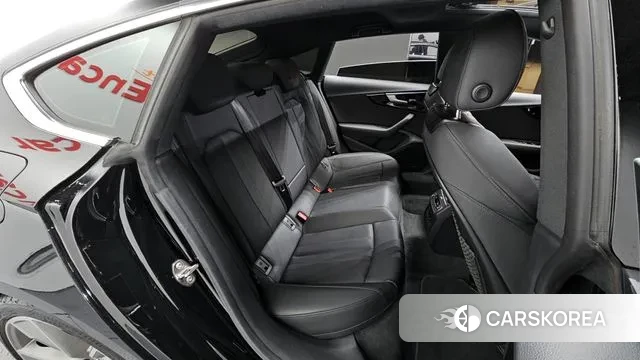 Audi A5 (F5) 2021 Черный из Кореи, фото 2