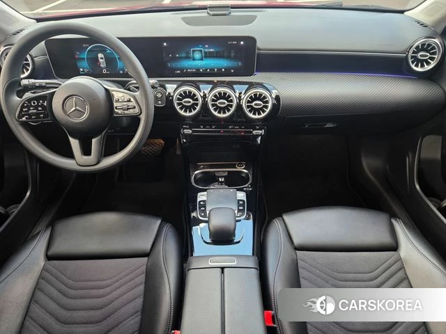 Mercedes-Benz A-Class W177 2019 Красный из Кореи, фото 2