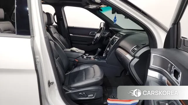 Ford Explorer 2018 Белый из Кореи, фото 2