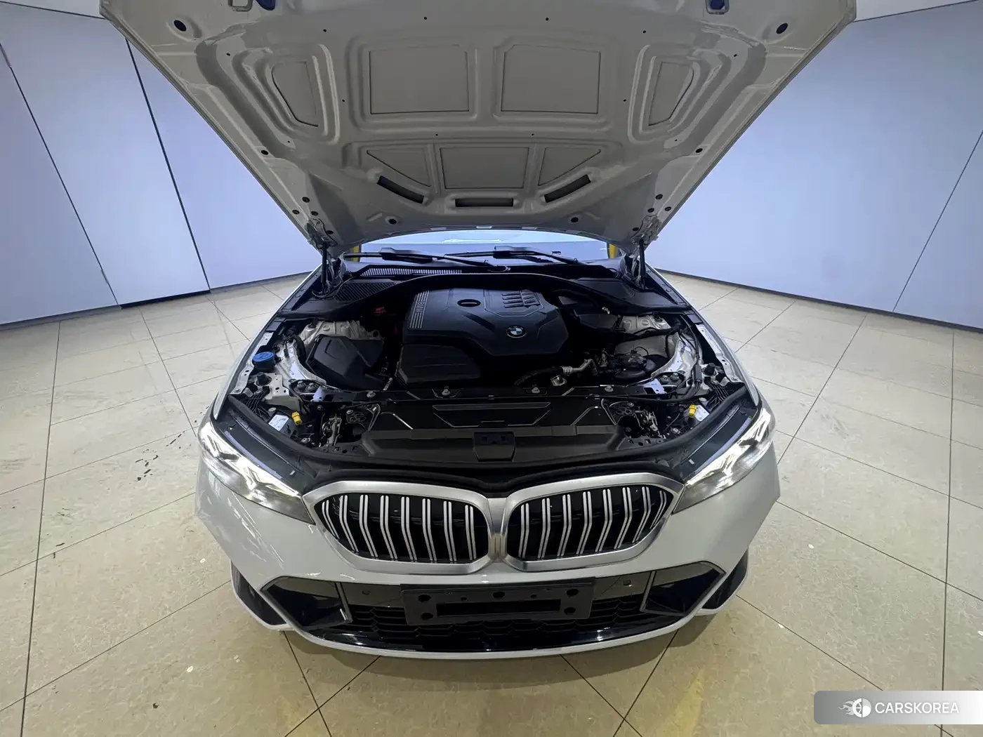 BMW 3 series 2023 Белый из Китая, фото 2