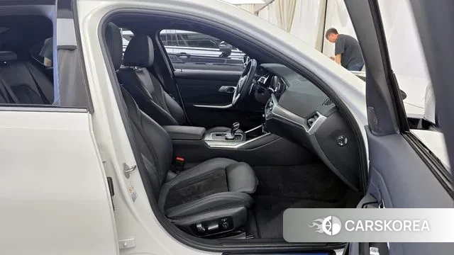 BMW 3 Series (G20) 2021 Белый из Кореи, фото 2