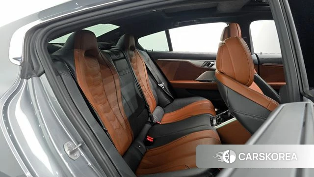 BMW 8 Series (G15) 2022 Серый из Кореи, фото 2