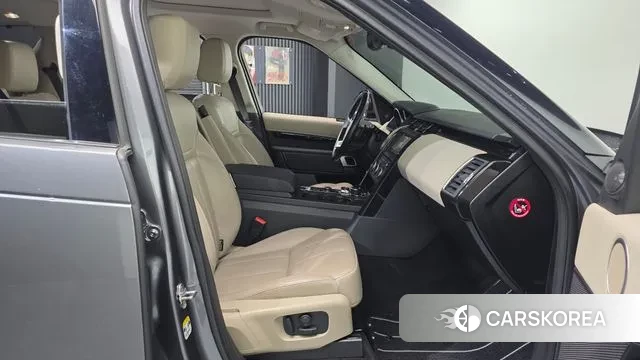 Land Rover Discovery 5 2018 Серый из Кореи, фото 2