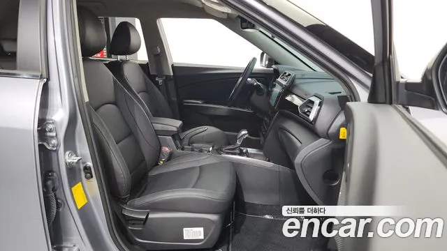 Ssangyong The New Tivoli 2023 Серебристо-серый из Кореи, фото 2