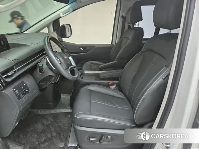 Hyundai Staria 2024 Белый из Кореи, фото 2