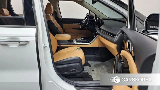 Kia Carnival 4th generation 2021 Белый из Кореи, фото 2