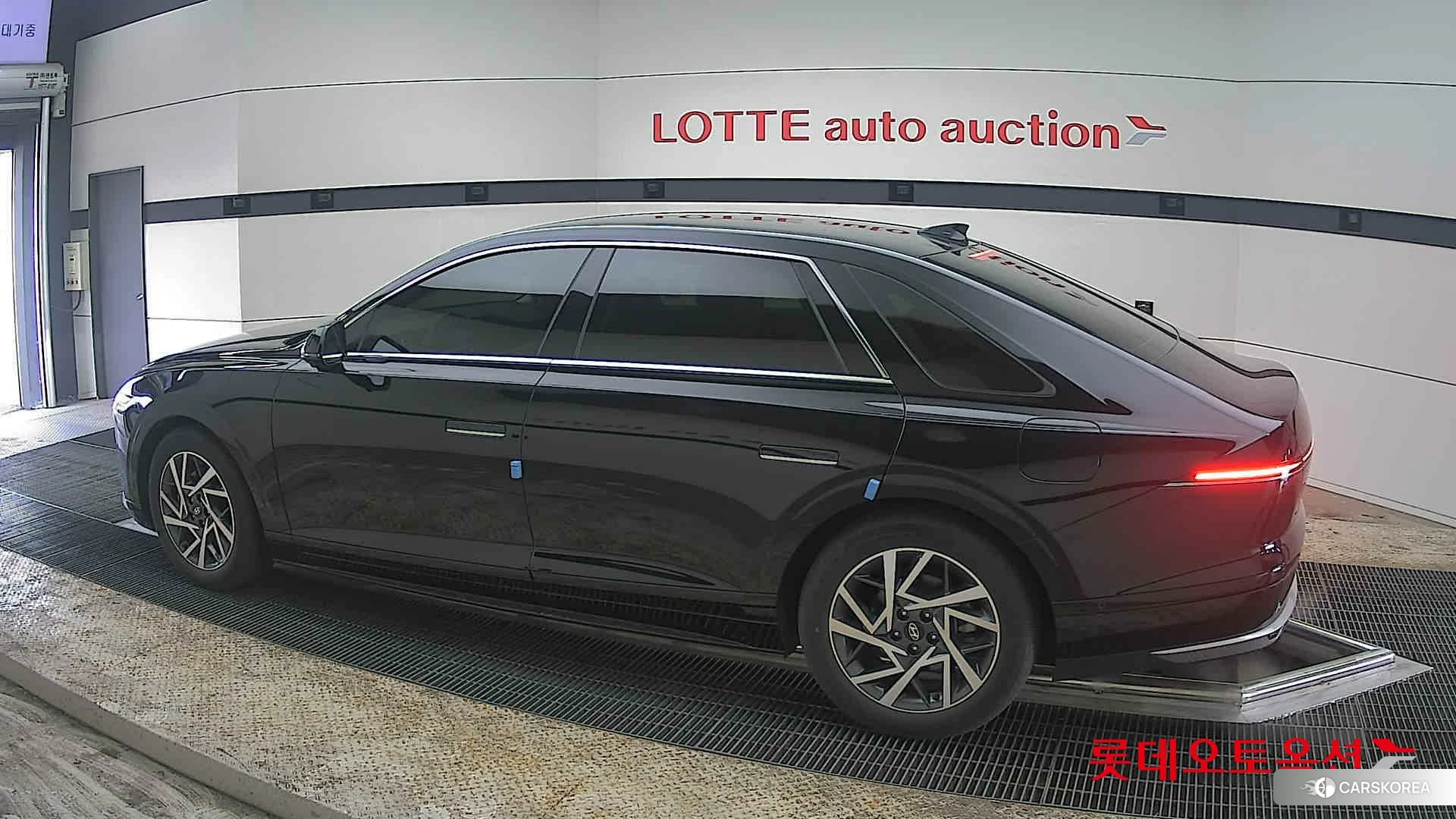 Hyundai Grandeur 2023 Abyss Black Pearl из Кореи, фото 2