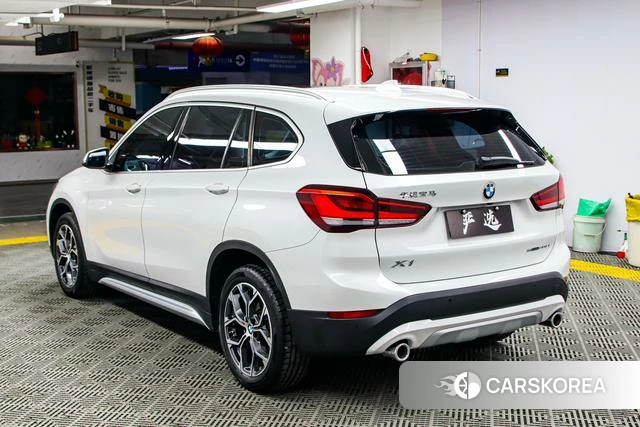 BMW X1 2022 Белый из Китая, фото 2