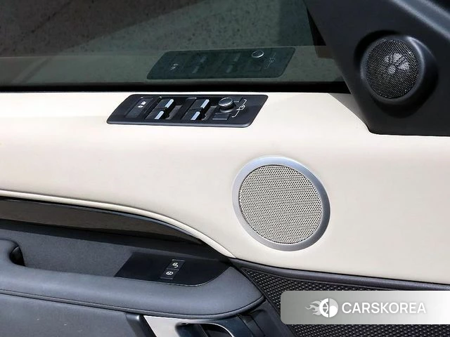 Land Rover Discovery 5 2019 Черный из Кореи, фото 2