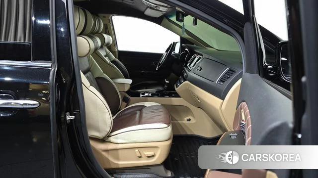 Kia All New Carnival 2018 Черный из Кореи, фото 2