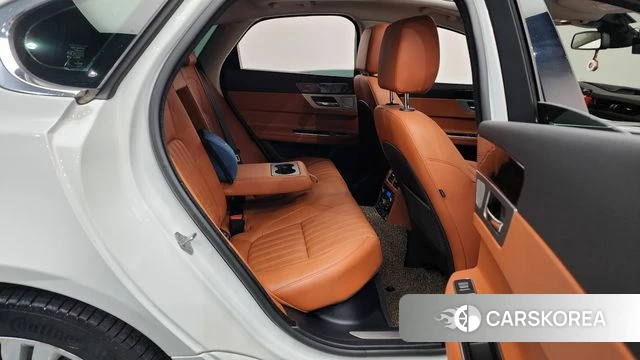 Jaguar XF (X260) 2018 Белый из Кореи, фото 2