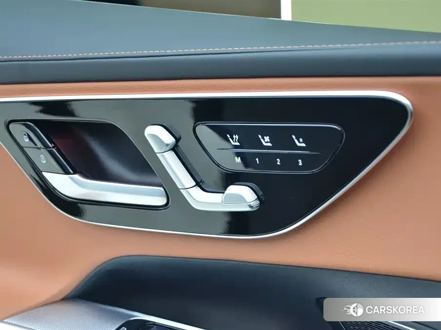 Mercedes-Benz GLC 2025 Черный из Китая, фото 2