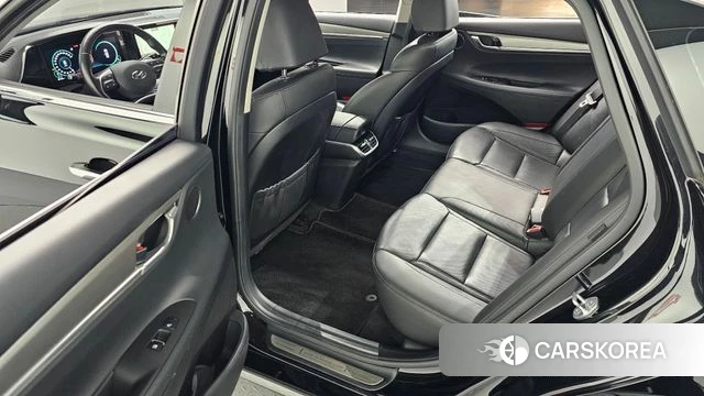 Hyundai The New Grandeur IG Hybrid 2022 Черный из Кореи, фото 2