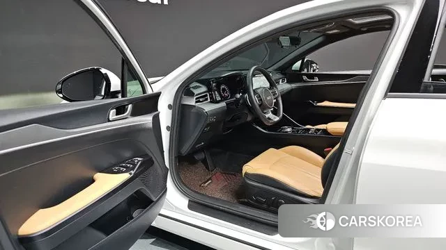 Kia K5 3rd generation 2023 Белый из Кореи, фото 2