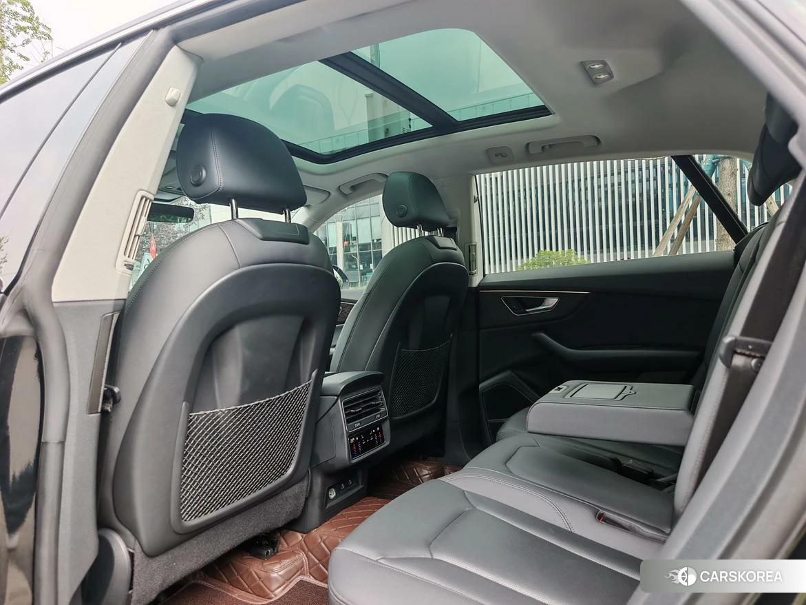 Audi Q8 2020 Черный из Китая, фото 2