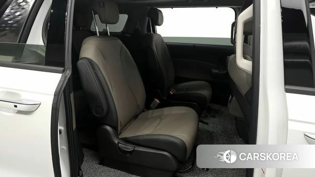Kia The New Carnival 4th Generation 2025 Белый из Кореи, фото 2