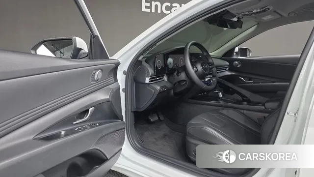 Hyundai Avante (CN7) 2023 Белый из Кореи, фото 2