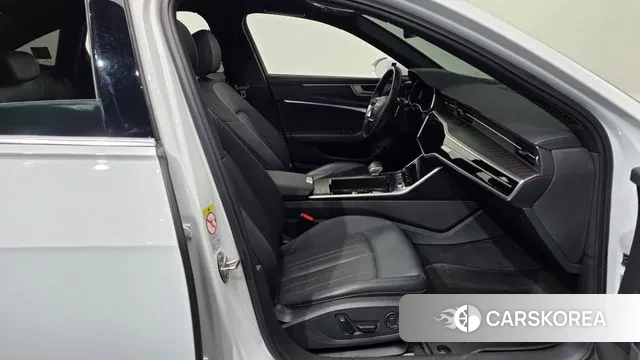 Audi A6 (C8) 2022 Белый из Кореи, фото 2