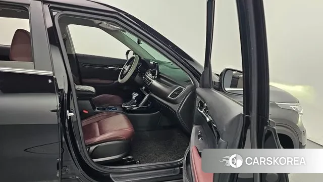 Kia Seltos 2019 Черный из Кореи, фото 2