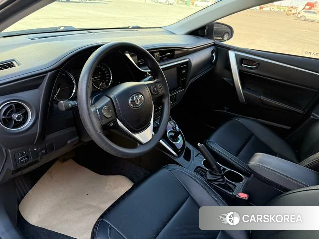Toyota Corolla dual engine E+ 2020 Белый из Китая, фото 2