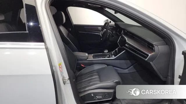 Audi A6 (C8) 2024 Белый из Кореи, фото 2