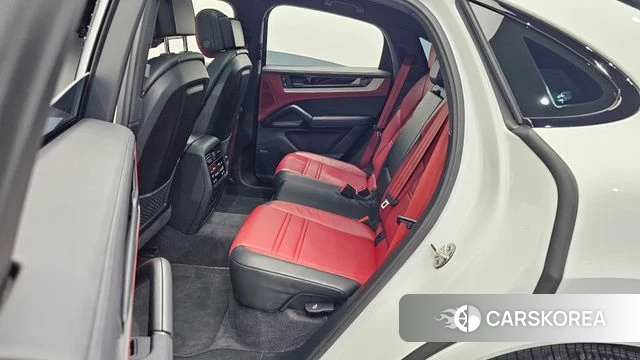 Porsche Cayenne (PO536) 2024 Белый из Кореи, фото 2