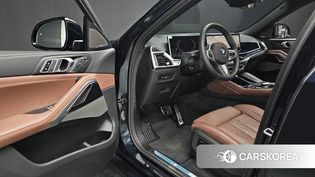 BMW X6 (G06) 2025 Черный из Кореи, фото 2