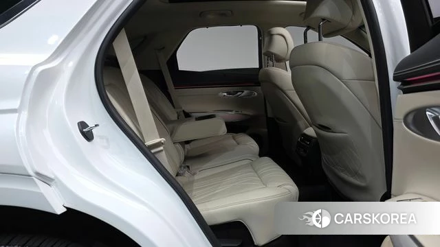 Genesis GV70 2025 Белый из Кореи, фото 2