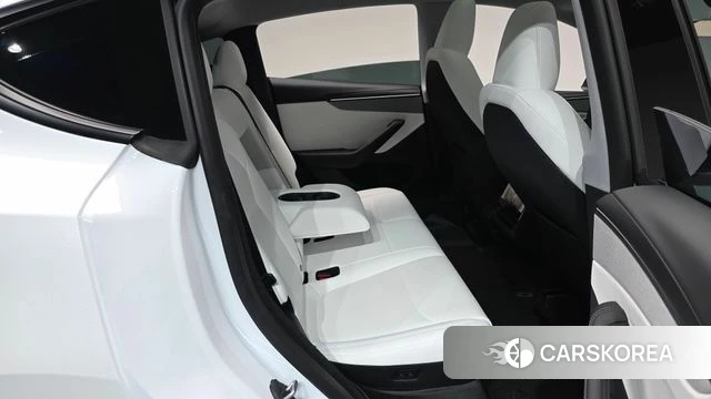 Tesla Model Y 2025 Белый из Кореи, фото 2