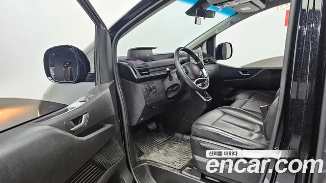 Hyundai Staria 2023 Черный из Кореи, фото 2