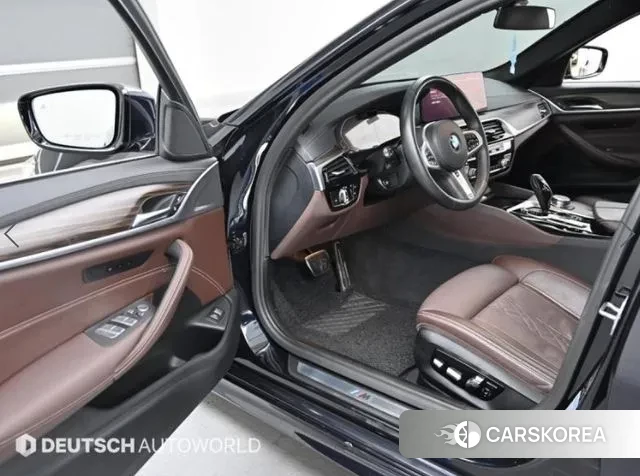 BMW 5 Series (G30) 2020 Черный из Кореи, фото 2