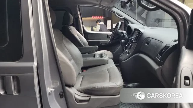 Hyundai The New Grand Starex 2018 Серебристо-серый из Кореи, фото 2